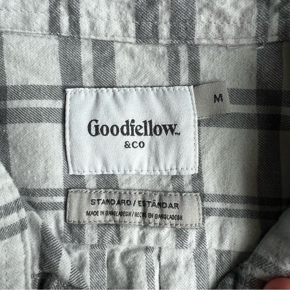 Goodfellow Gray/White Flannel Long Sleeve Button Up, Size Medium - Picture 5 of 8